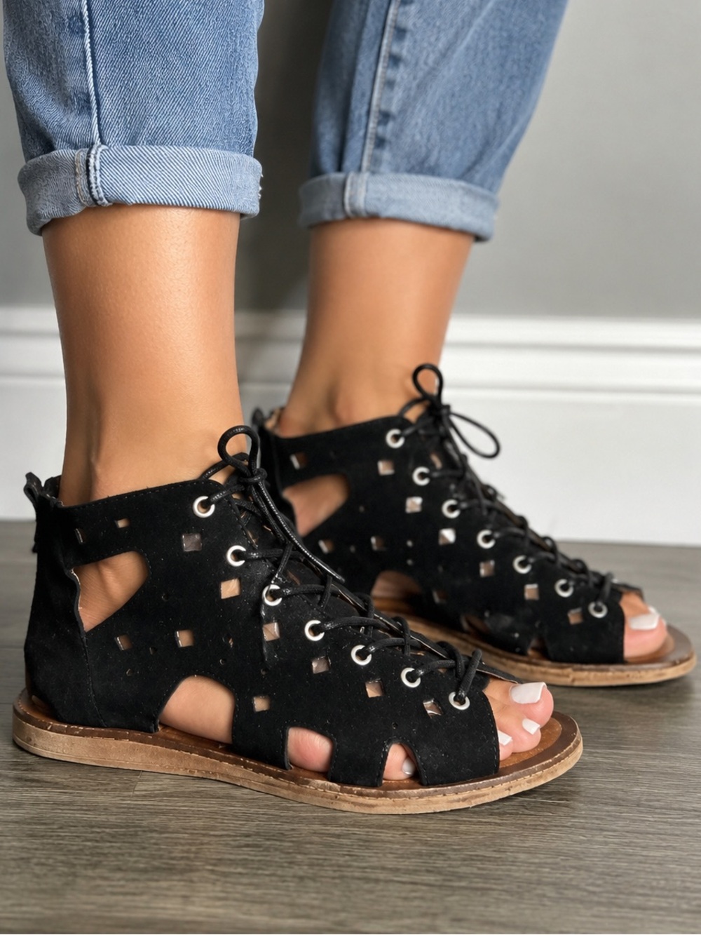 Miz Mooz Black Suede Lace-Up Gladiator Sandals Size EU 37